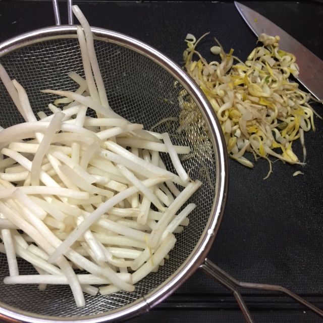 もやし「ひげ根」取るべき？腐敗の原因や栄養の有無 今さら聞けない食材の話 脱サラ料理家ふらお- エキスパート - Yahoo!ニュース