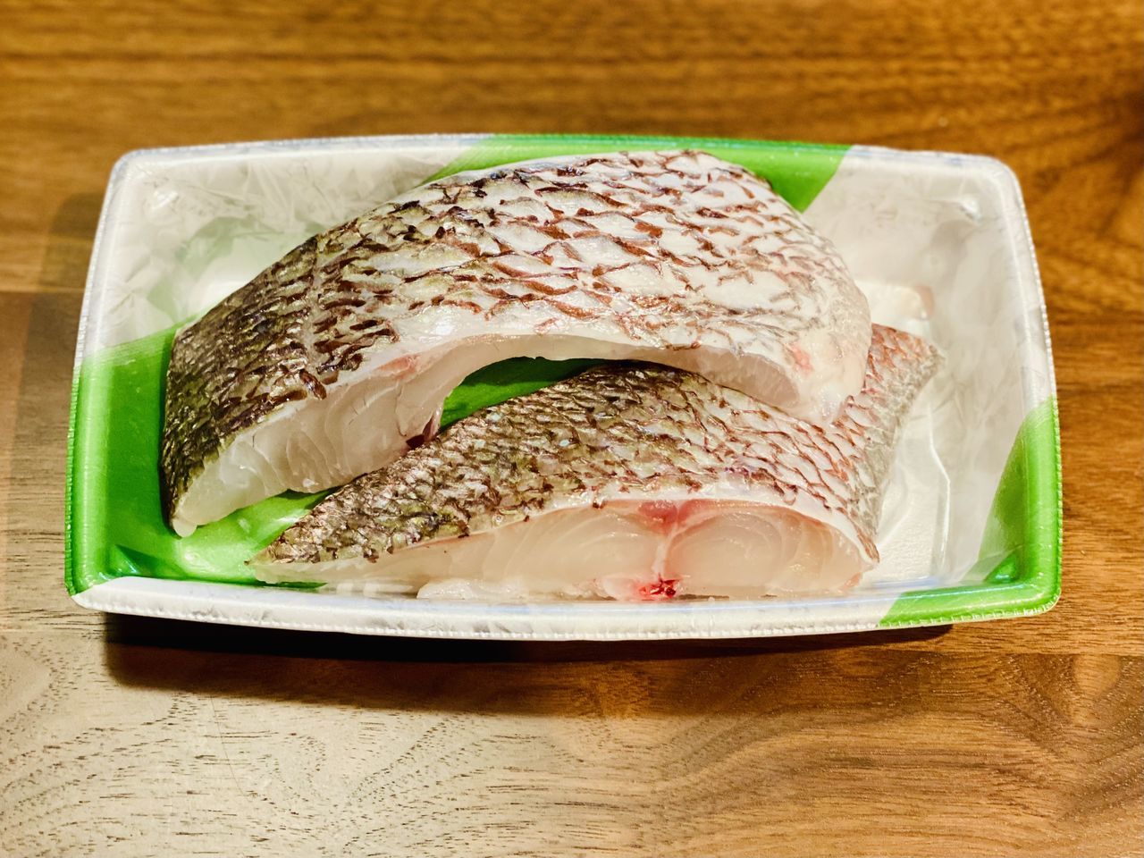 魚焼きグリルで作る鯛の切り身の塩焼き