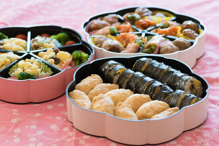 おせち料理を重箱 お重 に詰める意味とは