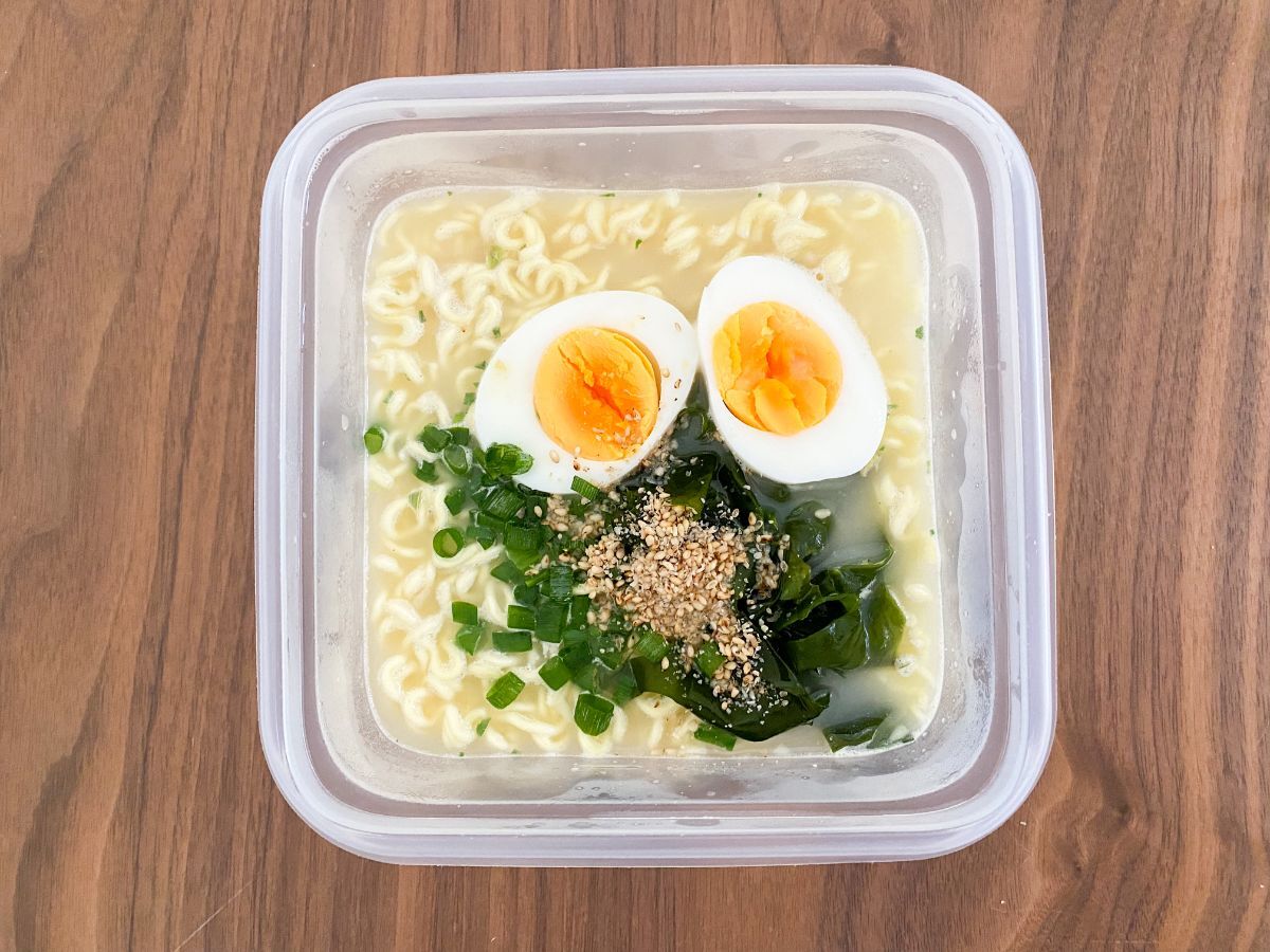レンジでチンして作るインスタントラーメン