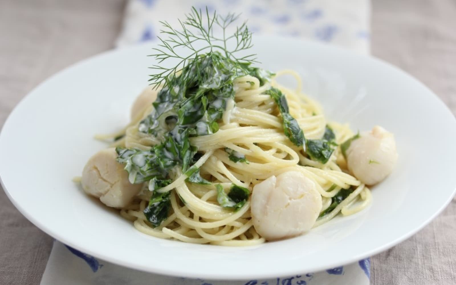 パスタ ホタテとアオサ海苔のぺペロンチーノ 旨味満点newガステーブルVamo