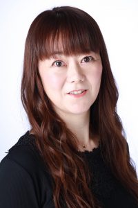 LOVE齊藤なぎさの私物コスメポーチ公開 目力抜群アイメイクの秘訣＆10本リピートのベストアイテムも＜インタビュー＞ - モデルプレス