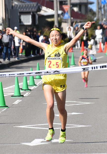 鈴木ちえ林瑞稀奥田晴美飯村真悠子輪違泉実丹野さゆり水野月木下尚美高村里佳子山本の通販｜ラクマ