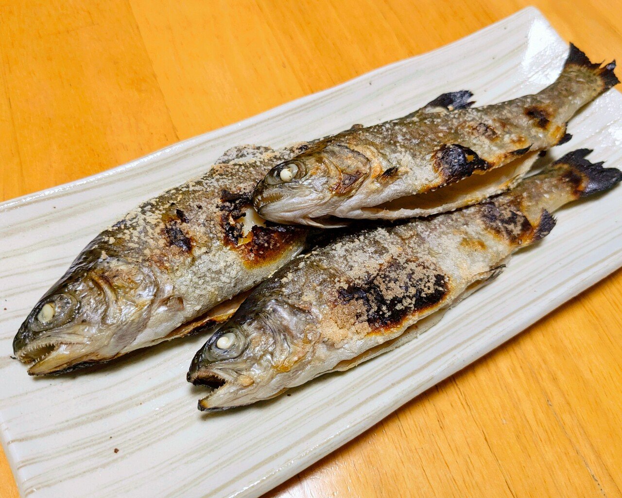 ニジマスの塩焼きを「まずい」と感じる理由：鮭でもアユでもない中途半端さにハマる罠沼探