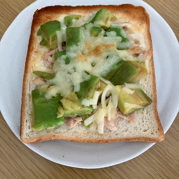 アボカドツナトースト♪