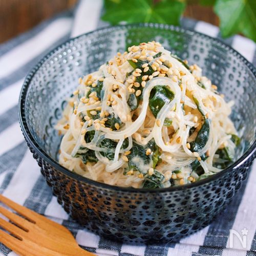 ごまたっぷり♪春雨とわかめのサラダ by 杉山かふんクックパッド簡単おいしいみんなのレシピが392万品