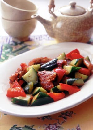 豚バラ肉ときゅうりの中華炒め