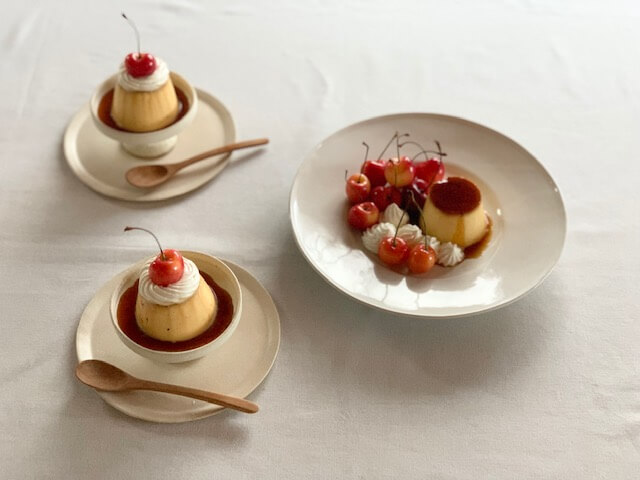 そうげんカフェ』の「季節のプリンアラモード」：京都プリン巡り。vol.03京都プリン巡り& Premiumアンド プレミアム