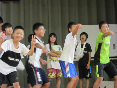 運動会マーチでパフォーマンス！ ジンギスカン で ファイティング・ダンス を踊ろう♪監修：佐藤弘道