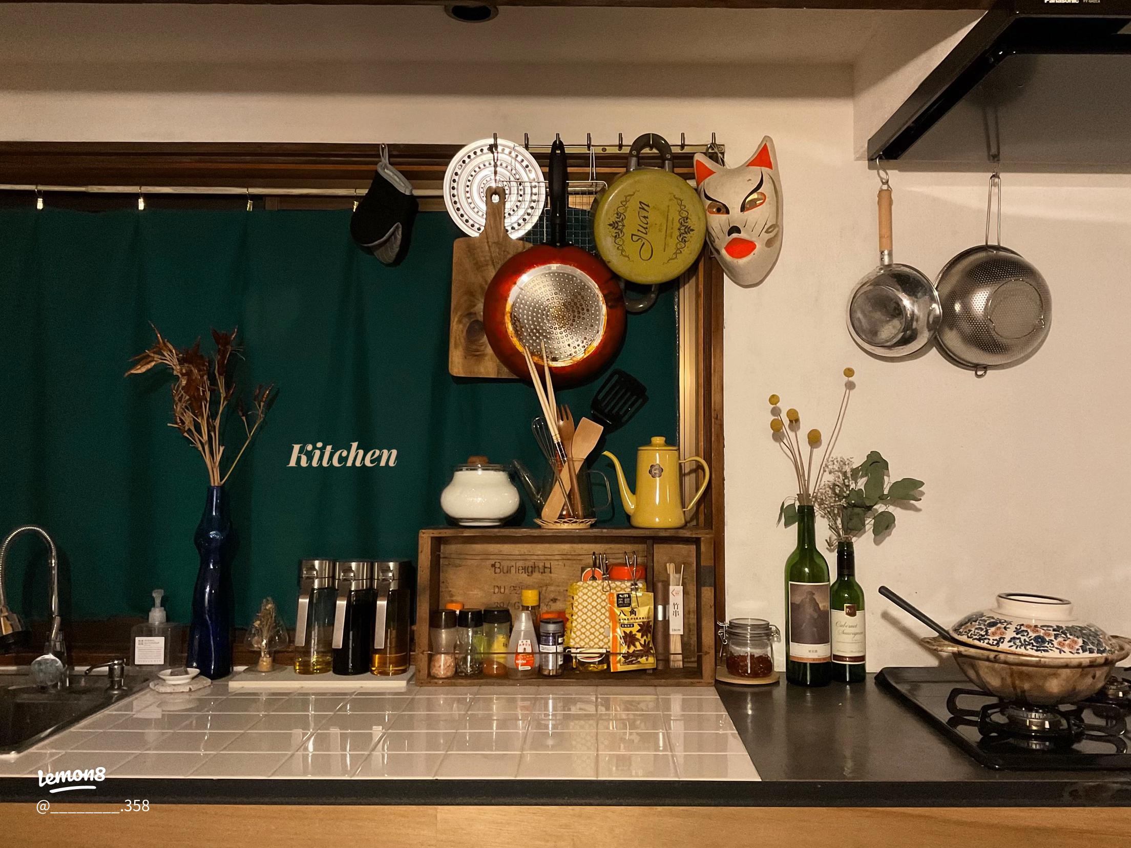 ワインや日本酒の空き瓶をインテリアとして飾る方法悟れ！中年キッド