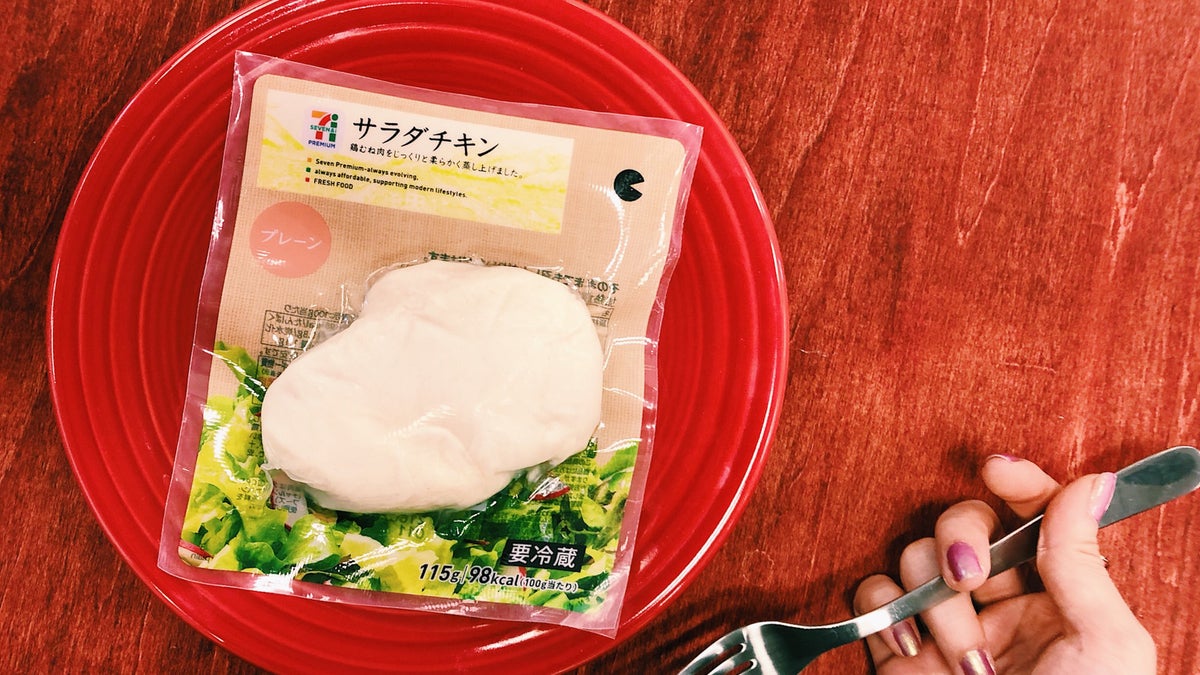 包丁いらず＆時短！サラダチキンとキャベツのガーリック炒め