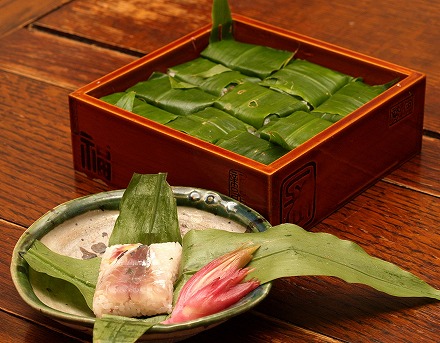 昔のおやつみょうがの葉焼き玉砂糖入り懐しの味