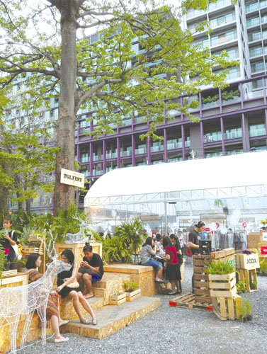 橿原神宮の犬吉珈琲はおいしいおしゃれな屋台ならもぐ