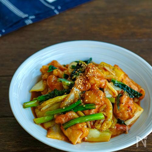 オイスターソースでコクうま！小松菜と鶏むねのオイスター炒め