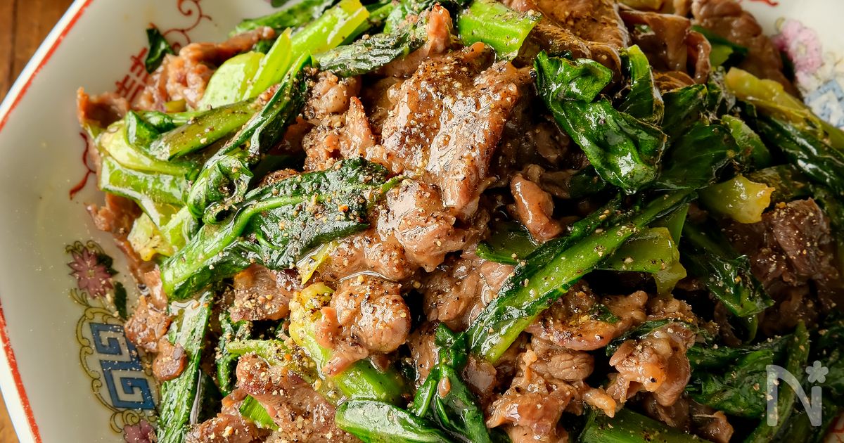 ＊牛こまとじゃがいもと小松菜のオイスター炒め＊