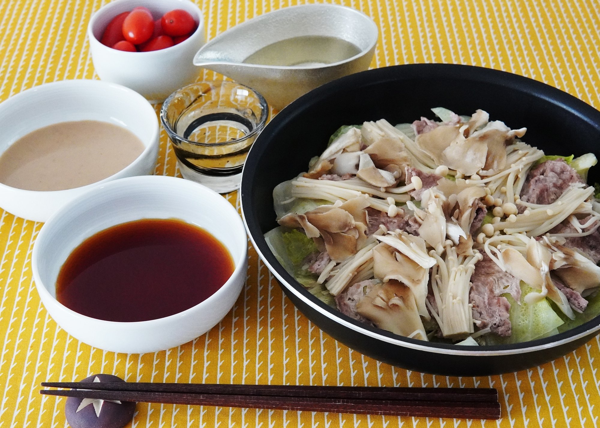 \5分でできる!ざく切りキャベツで手軽にもう1品 , ざく切りキャベツ1袋と、お家にある調味料で、簡単ヘルシーなおつまみが作れます。,包丁もまな板も不要なのがうれしい!, 150gのキャベツがぺろりと食べられる1品です。, ーーおすすめアイテムーーーーー, ✔︎ざく切りキャベツ,ーーーーーーーーーーーーーーー, ., キャベツのおかか和え 4人分, ., ■材料, サラダクラブ