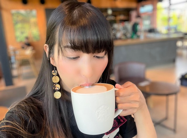 超ビター スタバ新作トリプルエスプレッソラテのおすすめカスタム5選カロリー・味の感想は？普通のラテと何が違う