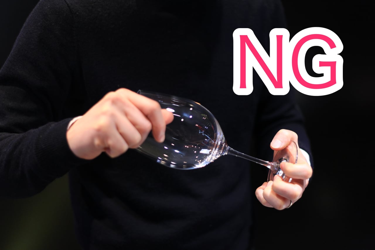 立食パーティーの「NGマナー」をテストで診断！グラスの持ち方、動き方 あなたはスマートにふるまえますか？Precious.jp プレシャス