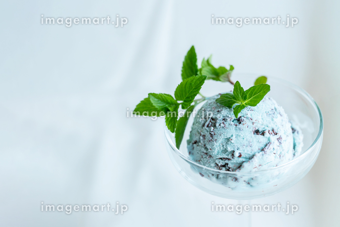 137 チョコミントアイス Stock Photos, High-Res Pictures, and Images - Getty Images