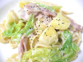 じゃがいもとベーコンの味噌バターペンネ：みんなのパスタレシピ│レシピを探す│日本パスタ協会