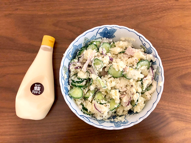 かけるだけ、つけるだけで燻製風味のメニューが完成！ひと味違ったマヨネーズが超便利 - レタスクラブ