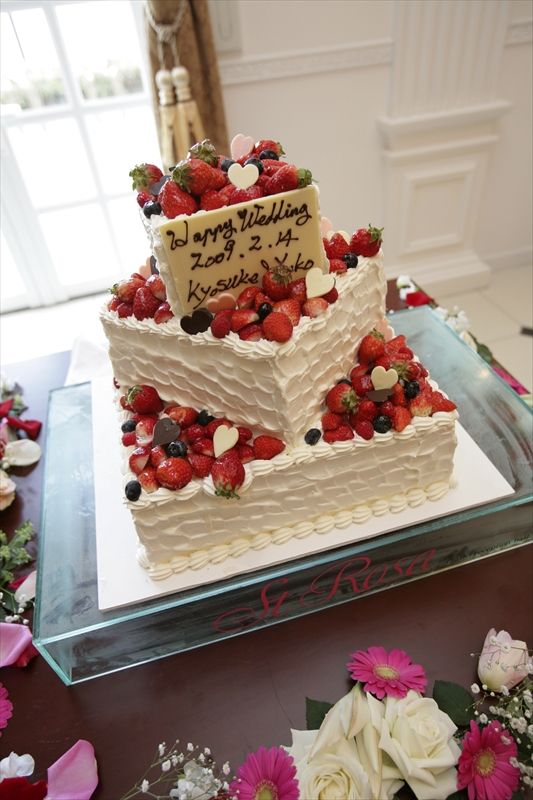 ウエディングケーキのトレンドデザインまとめ!基礎知識&演出アイデア