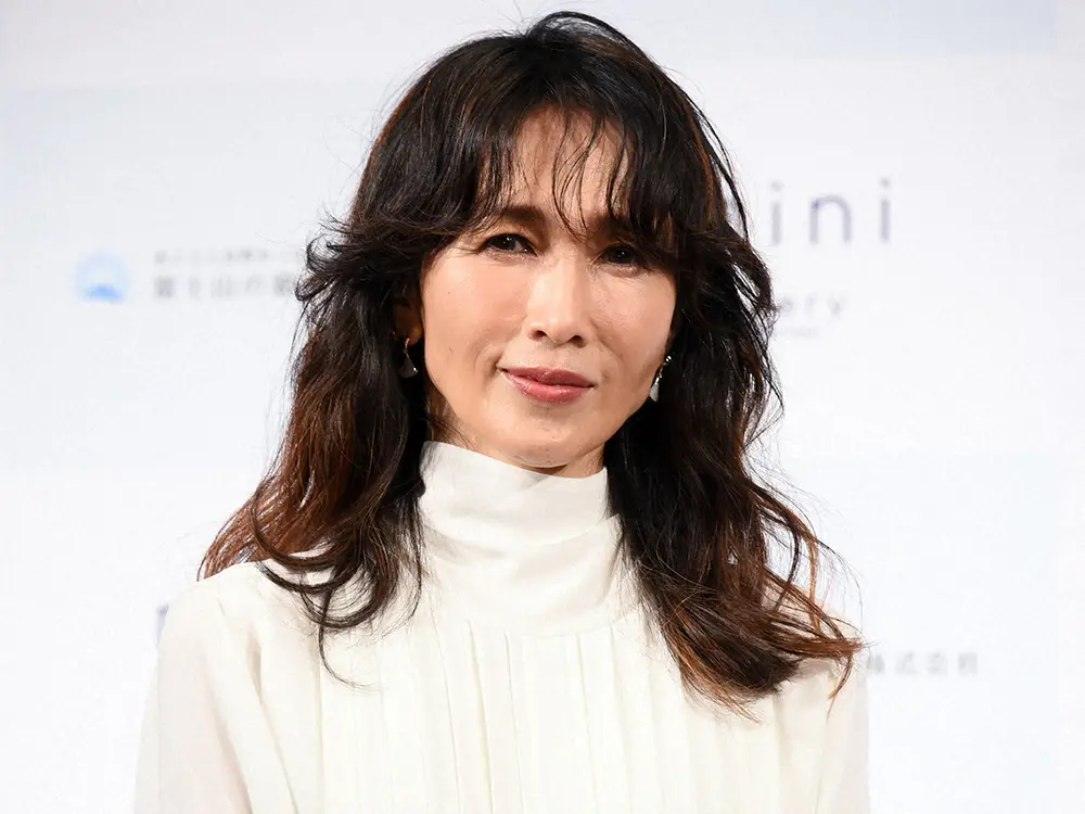 工藤静香55歳、ノースリーブ姿で魅力全開「スタイル抜群」「素敵すぎ」「カッコ可愛い」クランクイン！- Yahoo!ニュース