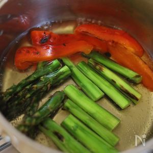 白茄子とパプリカの焼き浸し