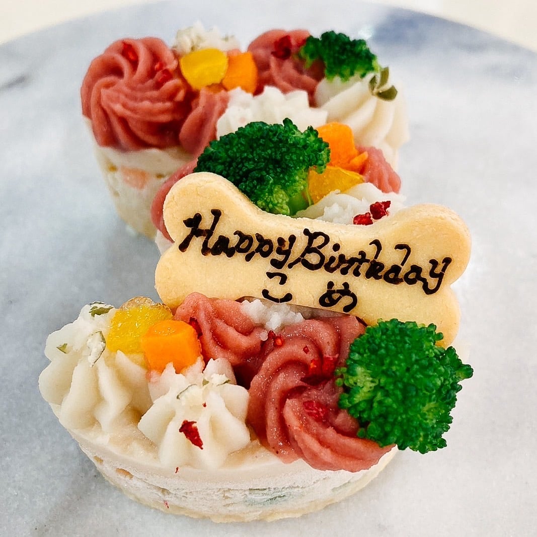 誕生日や記念日に人気「ナンバーケーキ」が手作りできる 料理家のアイデアにネット絶賛「すぐにマネしたい」まいどなニュース