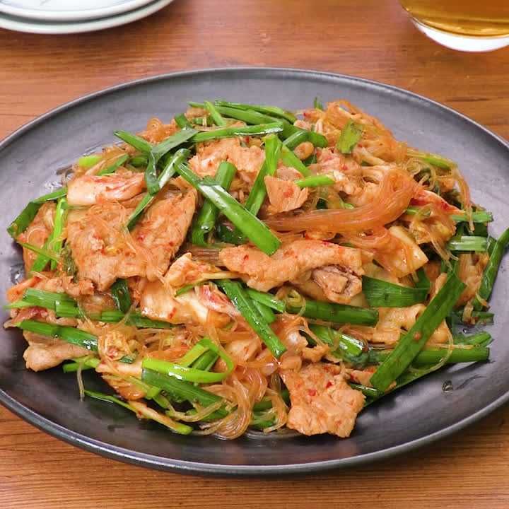 冷蔵庫にキムチが残っていたらぜひ作って！驚くほど簡単で絶品の豚キムチレシピサンキュ