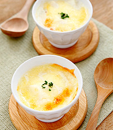 お洒落で美味しいキャンプ飯を作ろう！Vol 8. ベーコンとじゃがいものチーズグラタンの作り方 Alpen Group Magazineアルペングループマガジン