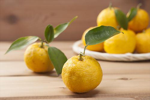 松葉ゆずの切り方３つ 料理に香りづけする簡単な飾り切り方法日本料理、会席・懐石案内所