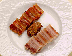 まるで自家製パンチェッタ。保存できる「塩漬け肉」の作り方と食べ方