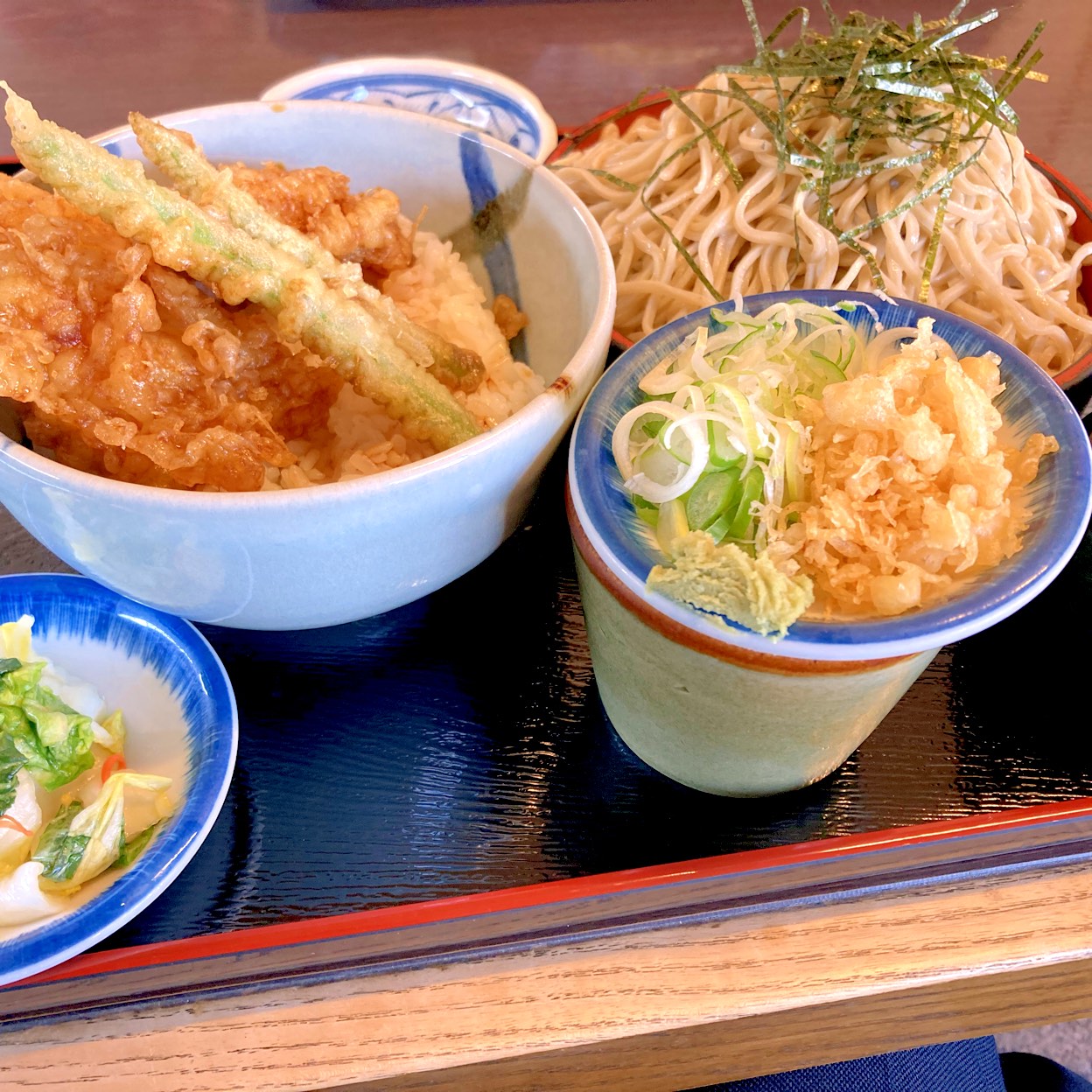 蕎麦と天ぷら 千乃家』のおすすめメニュー 牡蠣天ぷらそば&エゾシカ一口ご飯セット 他店にはないレアメニュー♪かのん的おいしい函館