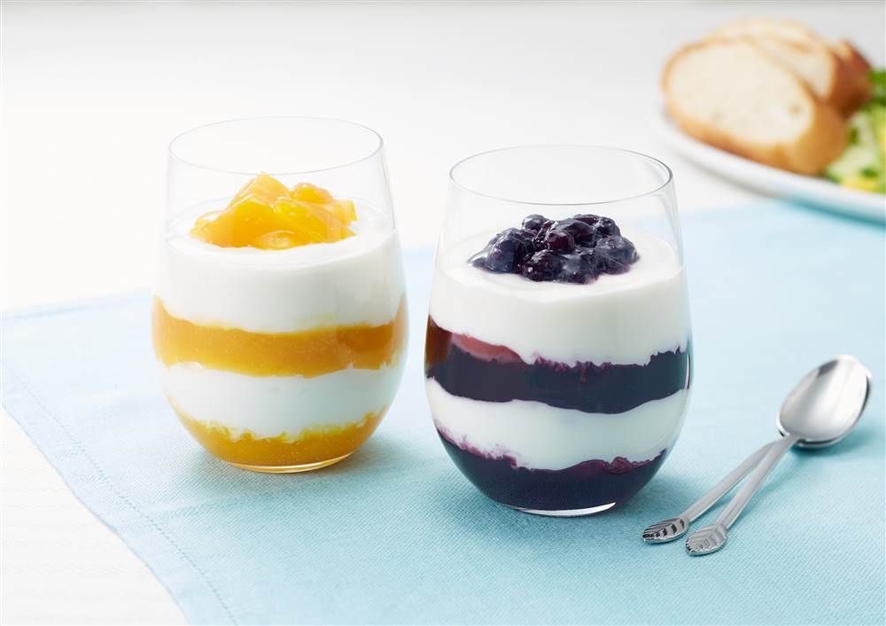 いつものプレーンヨーグルトで出来る！, もっちり濃厚なグリークヨーグルトの作り方🥰, もっちりねっちり濃厚🤎, おうちで食べられます🫶, .,., ., ., .,グリークヨーグルトグリークヨーグルトボウル韓国カフェ韓国スイーツ水切りヨーグルトギリシャヨーグルトおうちカフェ簡単スイーツ簡単おやつ簡単レシピYogurtgreekyogurt