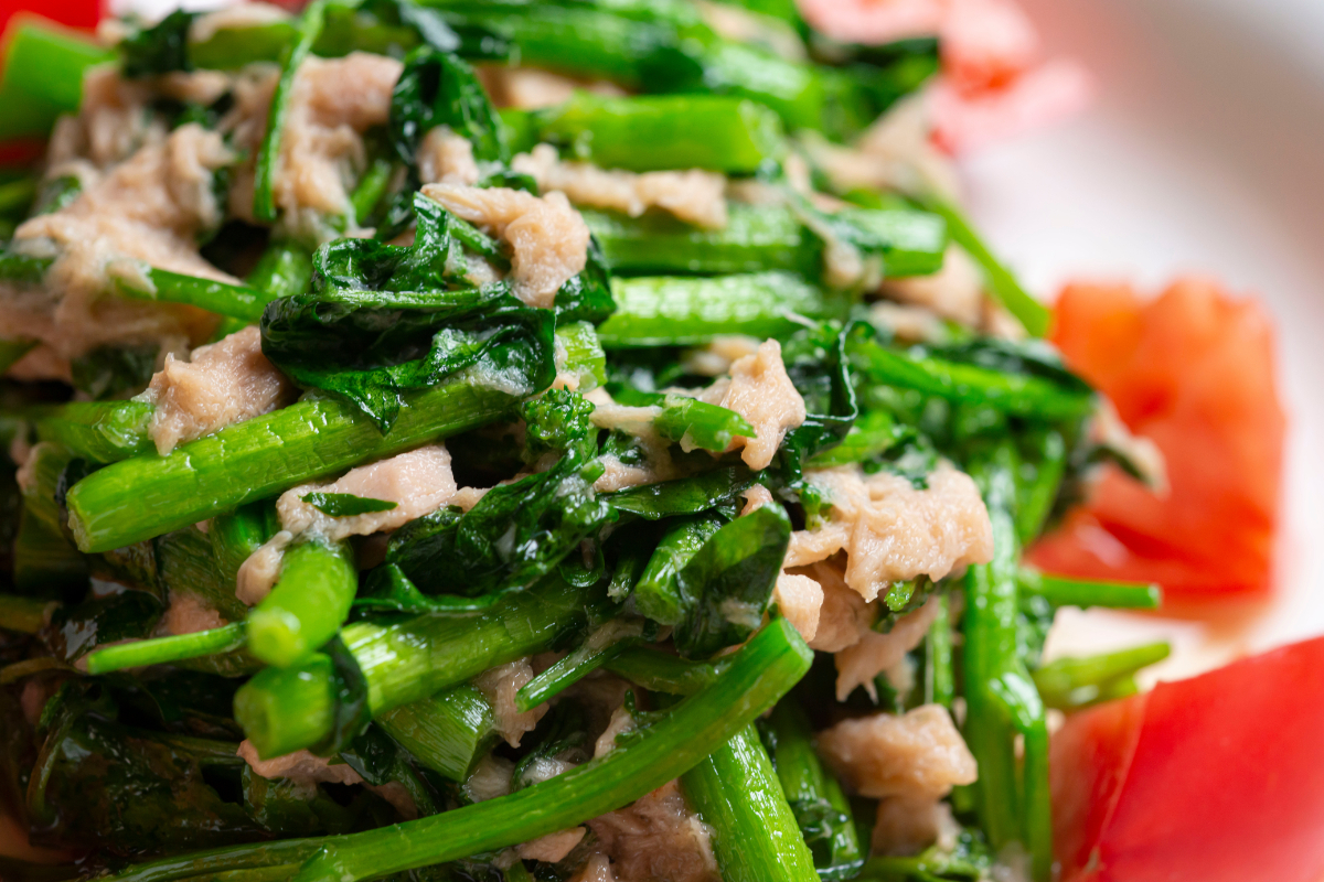 レンチンするだけ① 冷凍ほうれん草の「ホットサラダ」