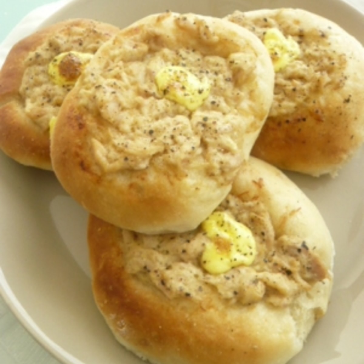 ホームベーカリーレシピ 惣菜パン の作り方 ～ツナコーンウインナーハム 人気具材で調理パン いろいろ♪～ - YouTube