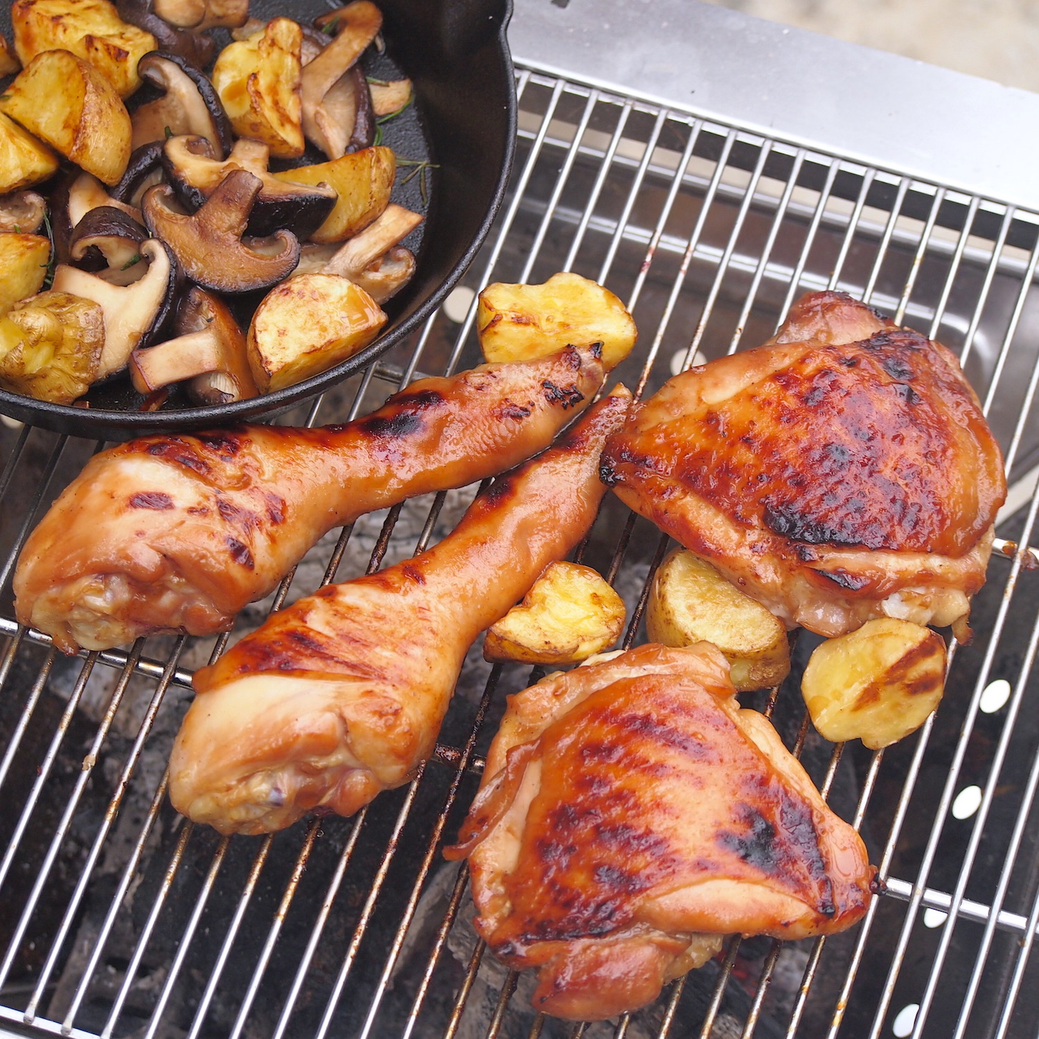 ダッチオーブンで作る人気レシピ16選。初心者向けの簡単レシピも!2ページ目- macaroni