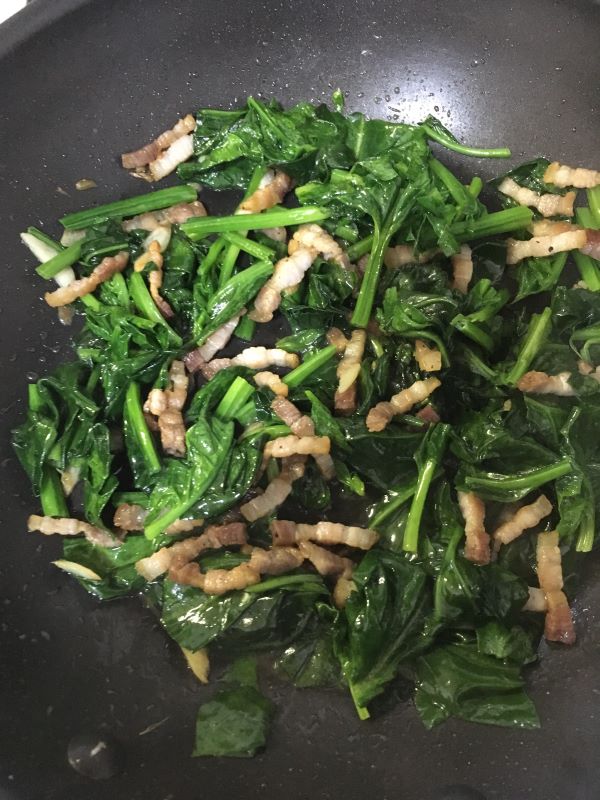 お酒のお供に♪クリームチーズのパンチェッタ巻き