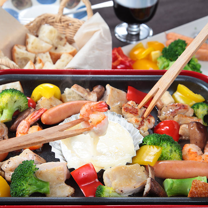 とろりと溶けた甘いチーズソースに果物やワッフルをつけて食べる「スイートチーズフォンデュ」をパブロで食べてきました - GIGAZINE