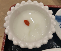 杏仁豆腐に添えられてる赤いアイツは実はすごいやつ。fuacha~花茶と果茶専門店~