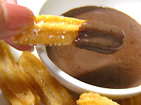 家庭で作れる簡単スペイン料理「バナナの揚げ菓子」～Buñuelos de plátanos～