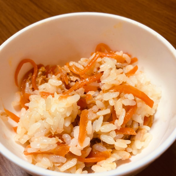 冷やご飯をツナ缶でアレンジ