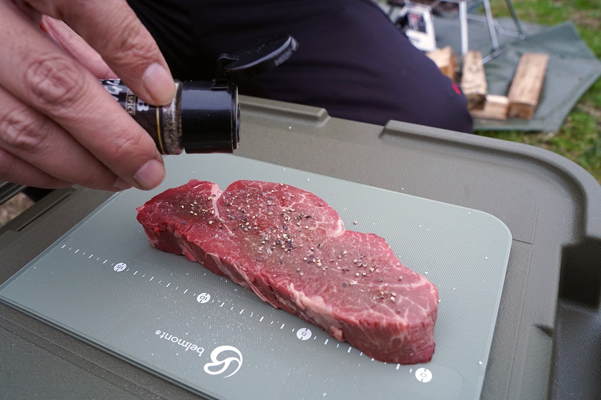 まるで専門店の味。ステーキ肉をお店のように美味しく焼く方法