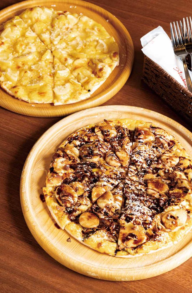 バナナチョコ - ピザを焼き続け30年 pizzas