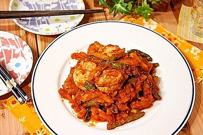 デルモンテ基本の完熟トマト・ソース」でコク旨ハヤシライス : kana-kitchen