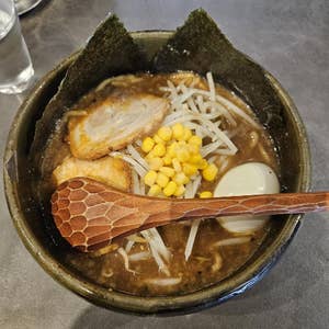 JR五反田駅ガード下に「ラーメン豚山」 品川区初出店、「持ち帰り豚」も - 品川経済新聞