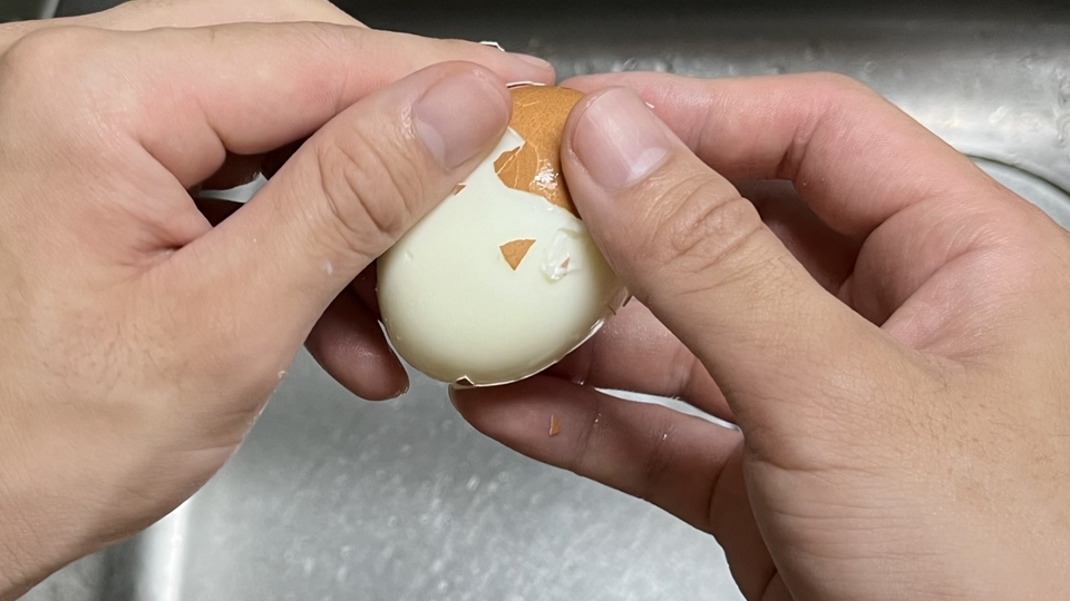 卵が加熱により黒く変色する理由とそれを防ぐ方法広島県