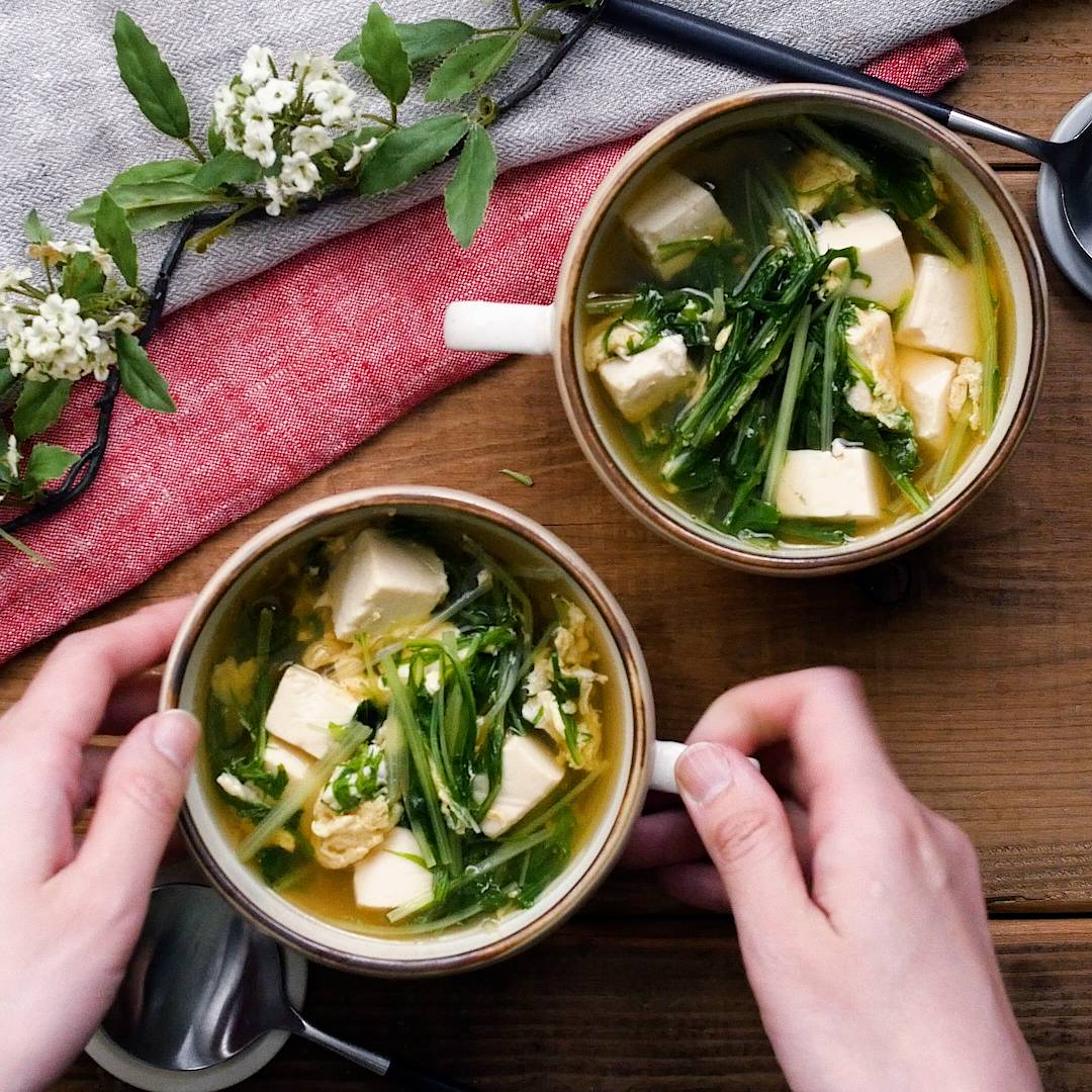 具材2つで！ 卵と水菜の中華スープ