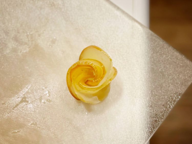 りんごの薔薇のケーキQUEENレシピ＋：Amway 日本アムウェイ